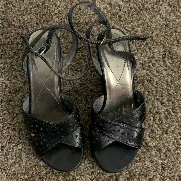 Black Wedges - Picture 3 of 4